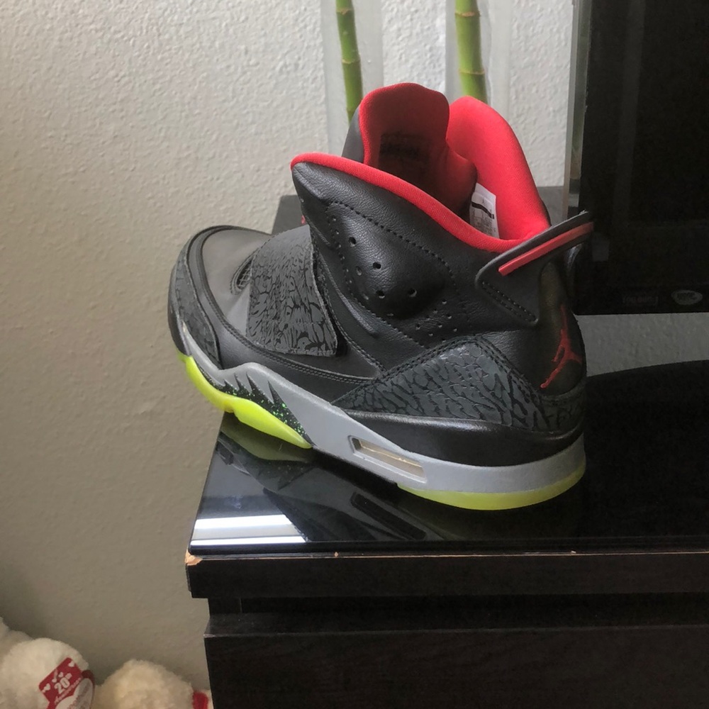 Jordan Son of Mars Marvin the Martian color way